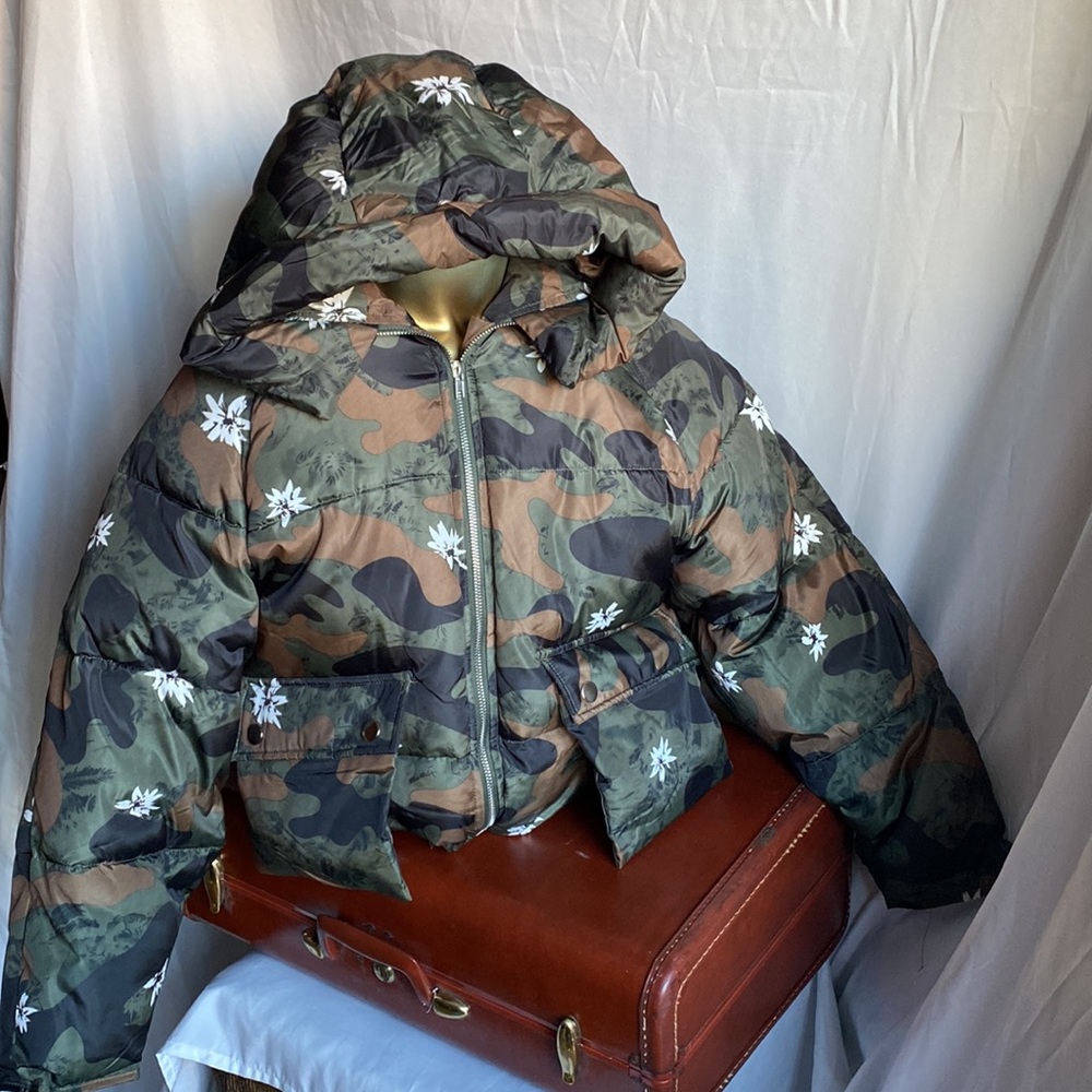 Army and floral print puffer jacket - Picture 4 of 14